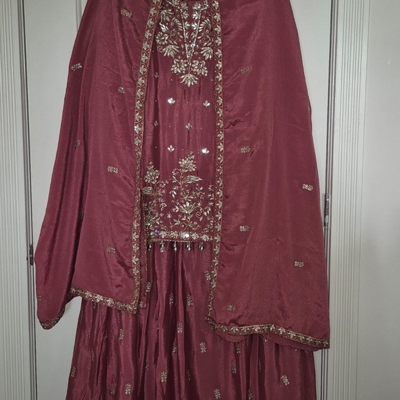 Brand new lehnga - Picture 2 of 3